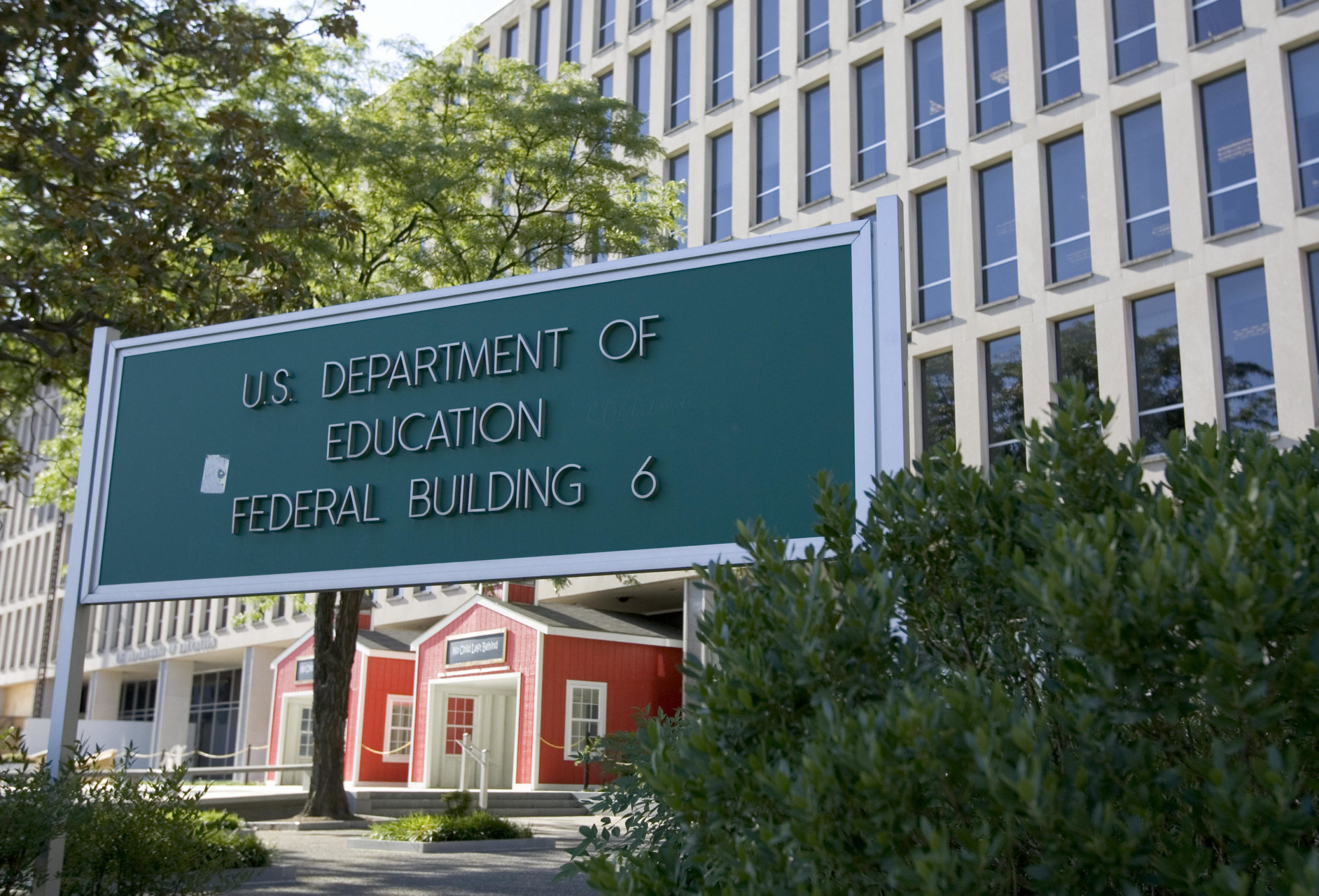Washington, UNITED STATES: The US Department of Education building is shown in Washington, DC, 21 July 2007. Created in 1980 by combining offices from several federal agencies, the Department of Education has 4,500 employees and a budget of USD 71.5 billion. AFP PHOTO/Saul LOEB (Photo credit should read SAUL LOEB/AFP/Getty Images)