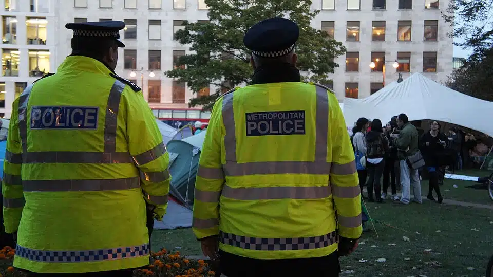Two Metropolitan Police officers